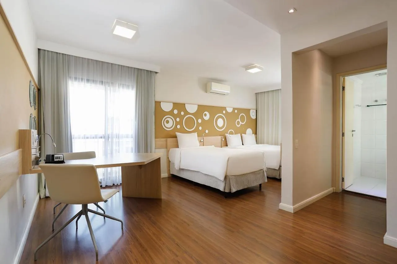 Mercure Sao Paulo Alamedas 4*,