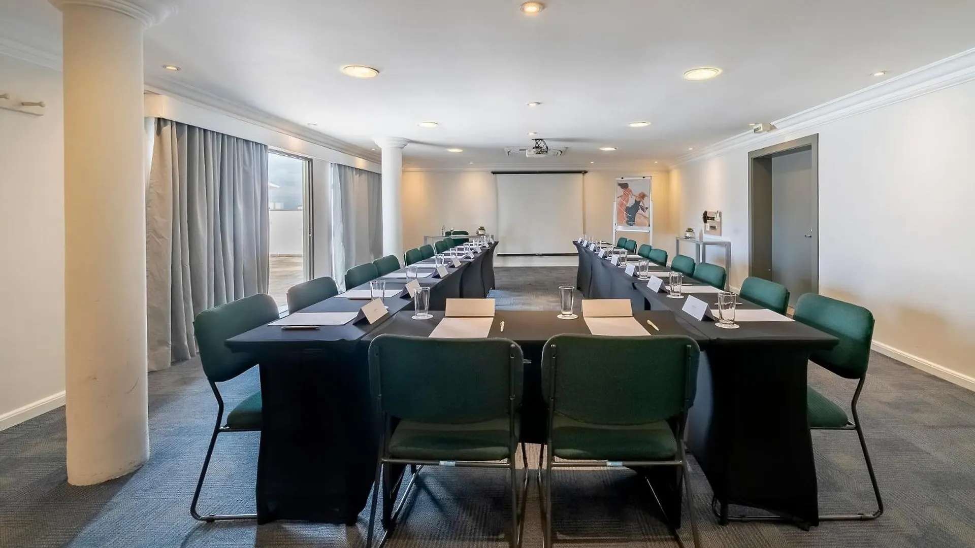Mercure Sao Paulo Alamedas 4*,